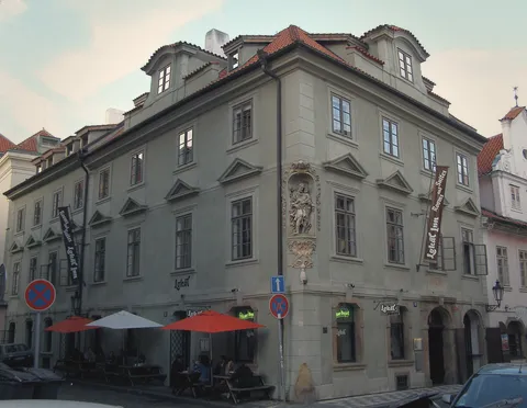 Lokál U Bílé kuželky 酒館